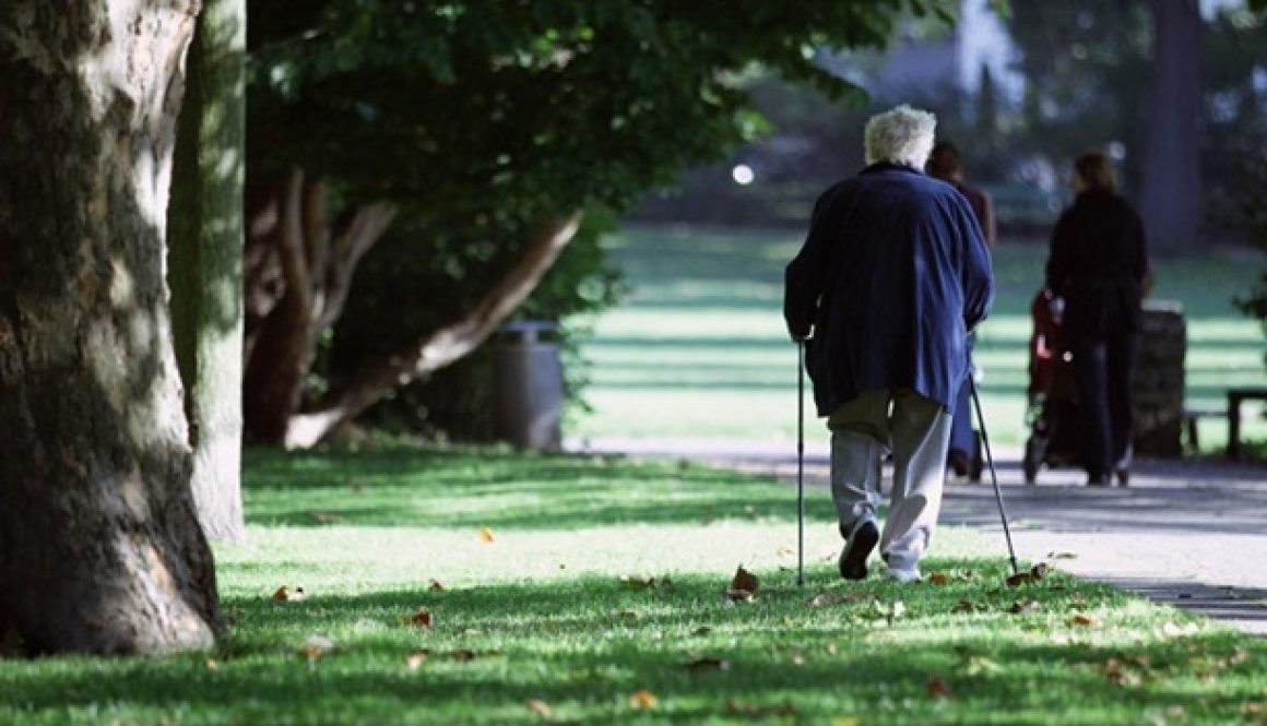 Tracking App for Alzheimer’s Patients with real-time GPS monitoring.